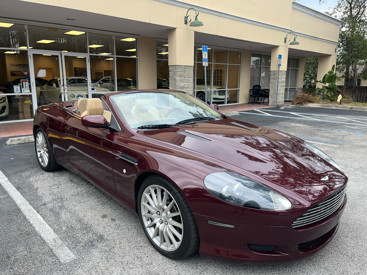 2007 Aston Martin DB9 Base