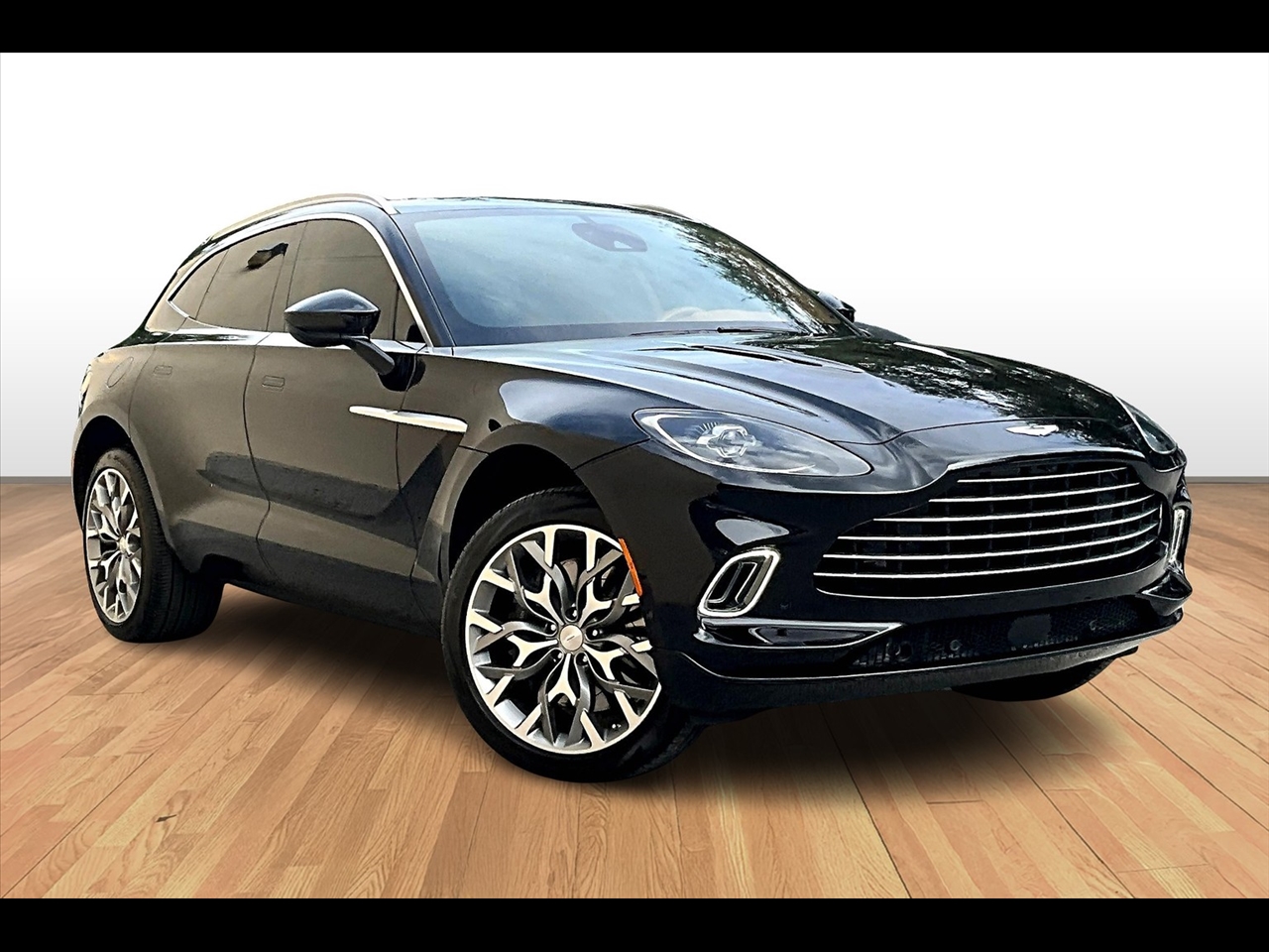 2022 Aston Martin DBX Base