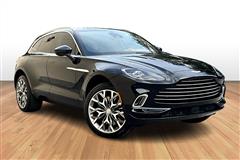 2022 Aston Martin DBX 