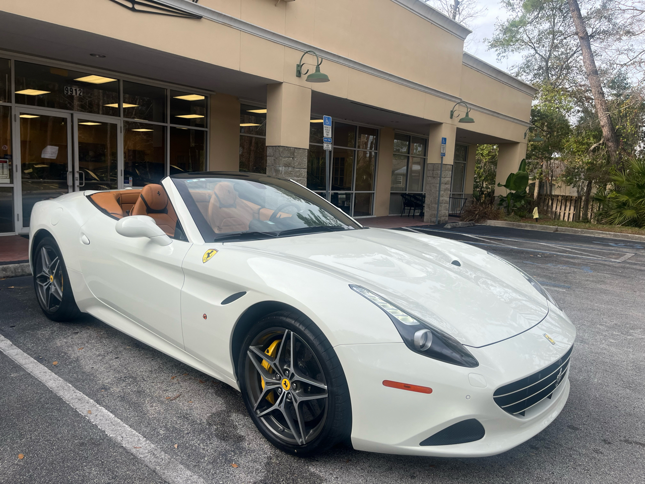 2016 Ferrari California T 2dr Conv