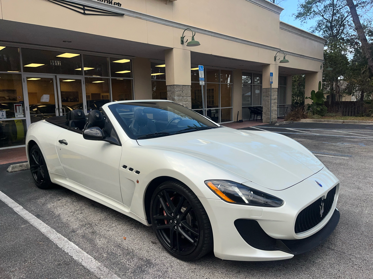2014 Maserati GranTurismo Base