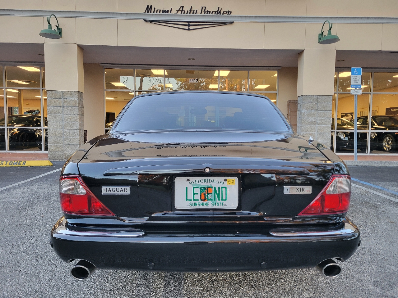 Jaguar XJ 4dr Sdn XJR 2002