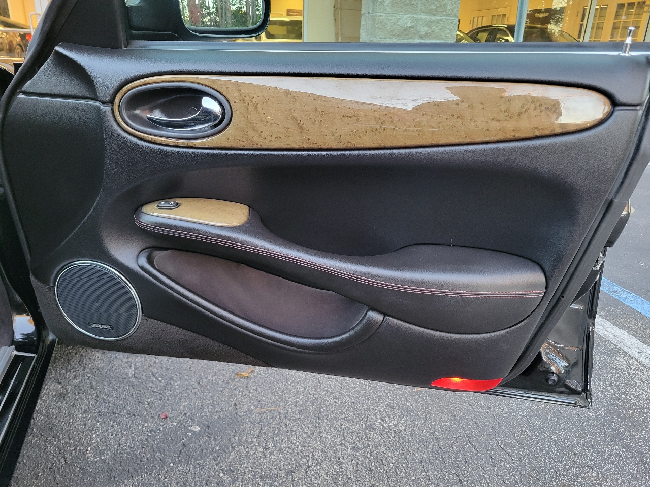 Jaguar XJ 4dr Sdn XJR 2002