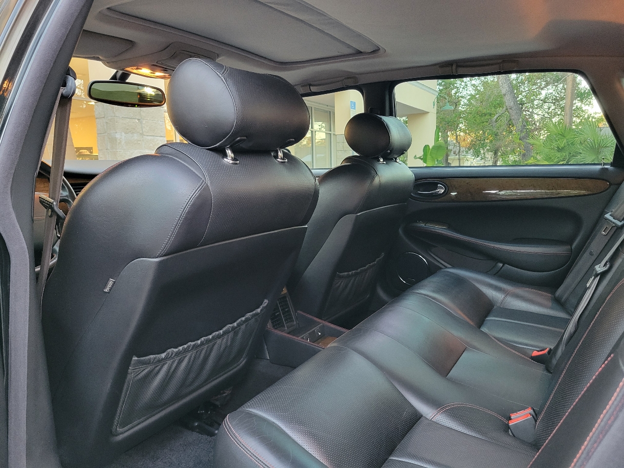 Jaguar XJ 4dr Sdn XJR 2002