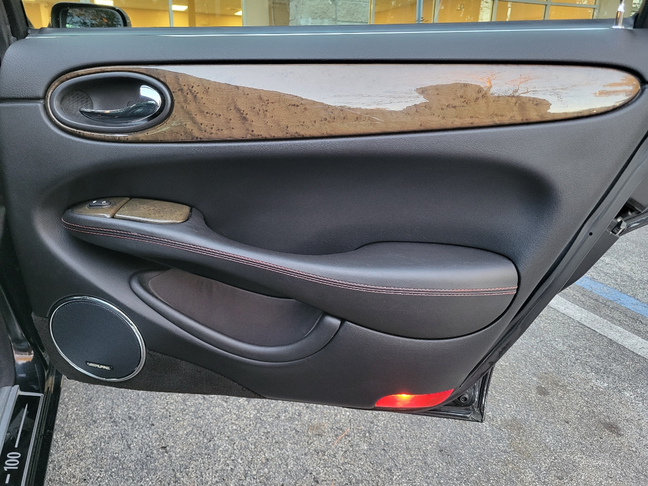 Jaguar XJ 4dr Sdn XJR 2002