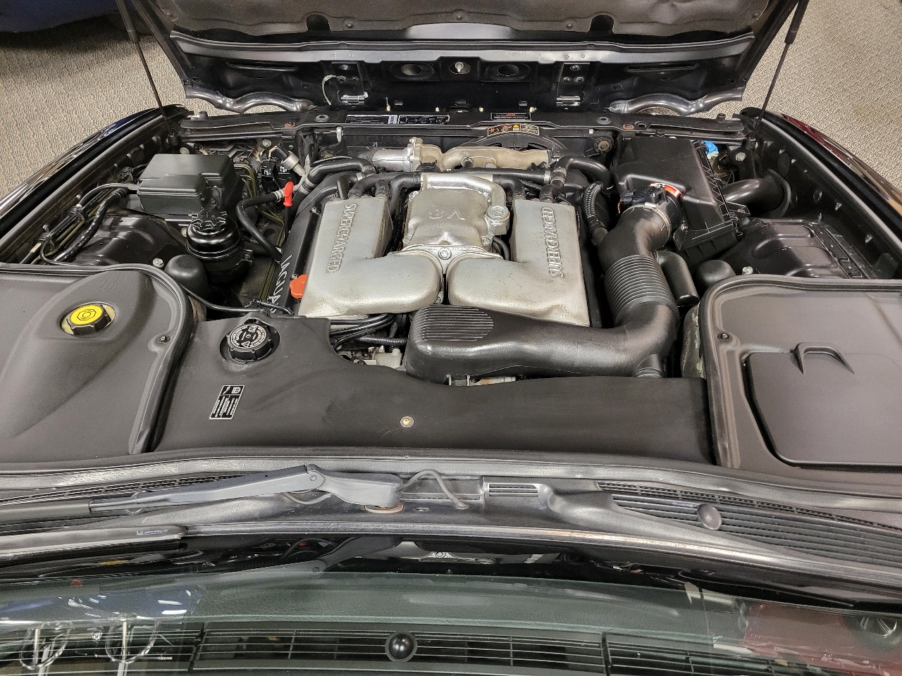 Jaguar XJ 4dr Sdn XJR 2002