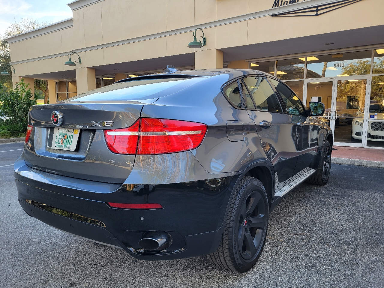 BMW X6 AWD 4dr 35i 2011