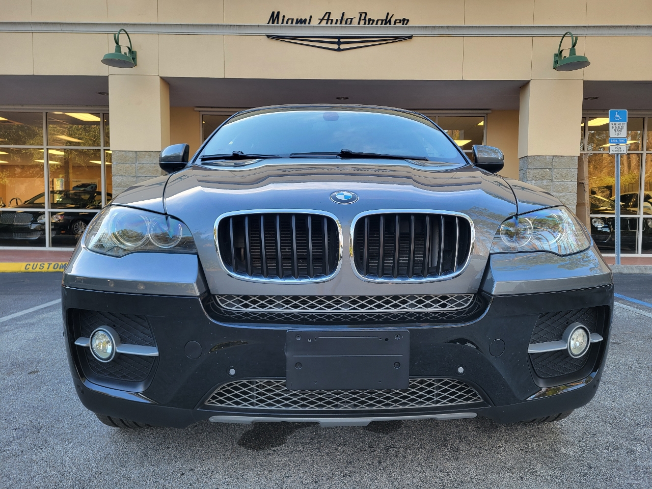 BMW X6 AWD 4dr 35i 2011