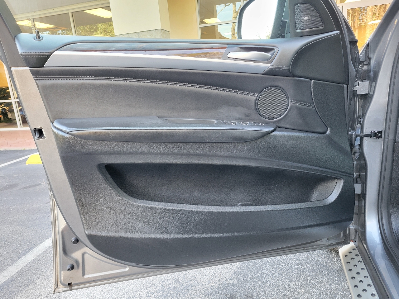 BMW X6 AWD 4dr 35i 2011