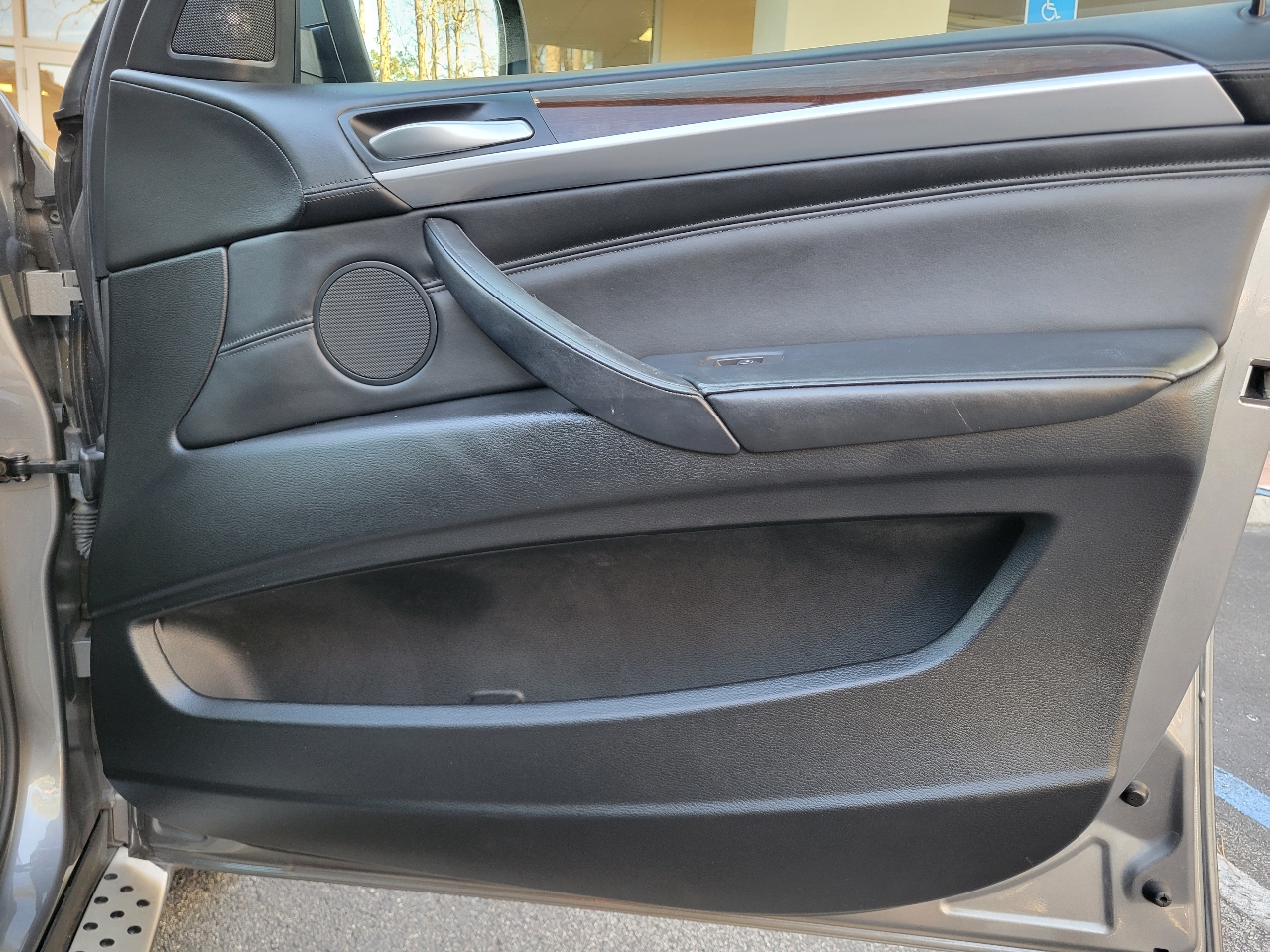 BMW X6 AWD 4dr 35i 2011