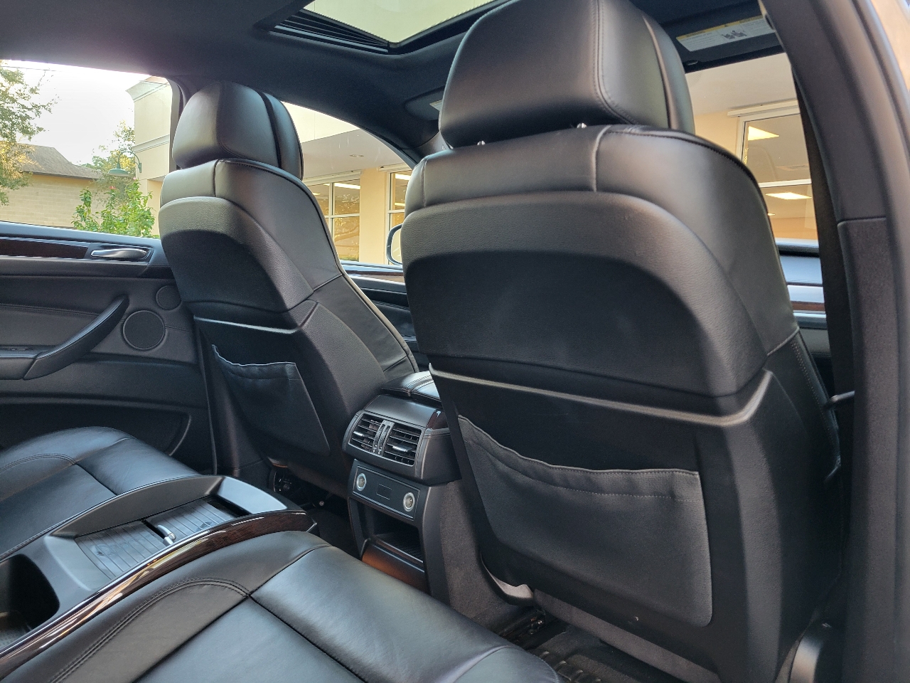 BMW X6 AWD 4dr 35i 2011