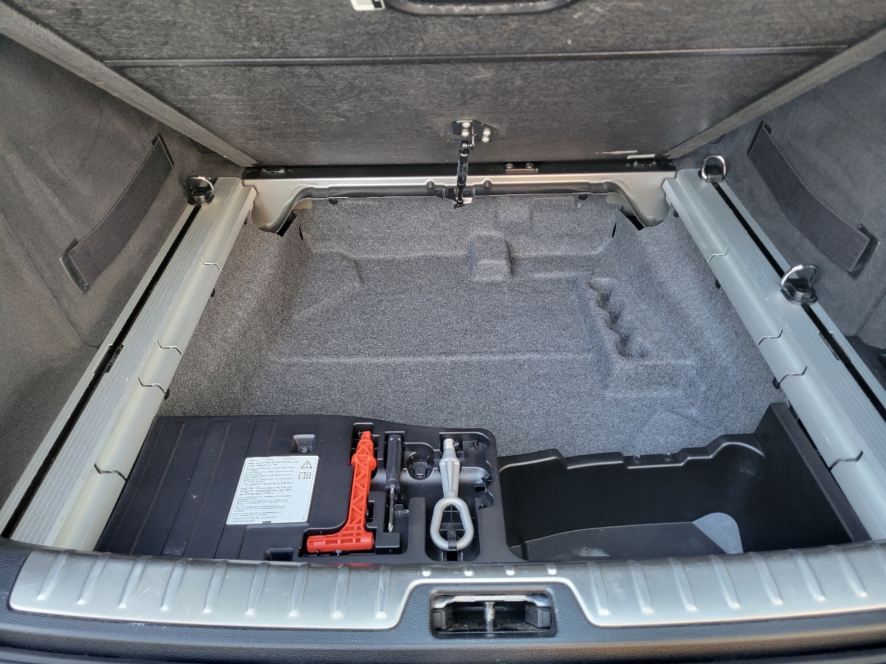 BMW X6 AWD 4dr 35i 2011