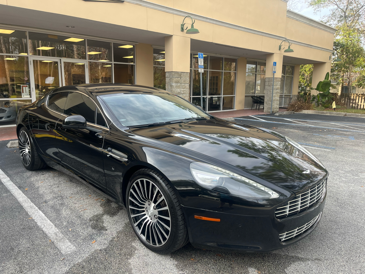 Aston Martin Rapide 4dr Sdn Auto 2012