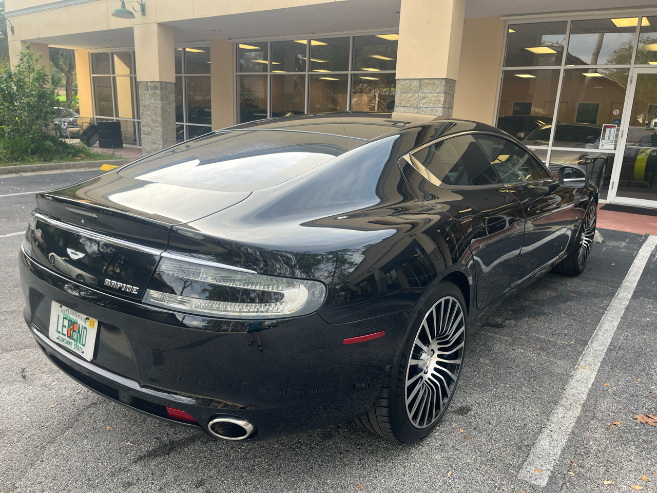 Aston Martin Rapide 4dr Sdn Auto 2012