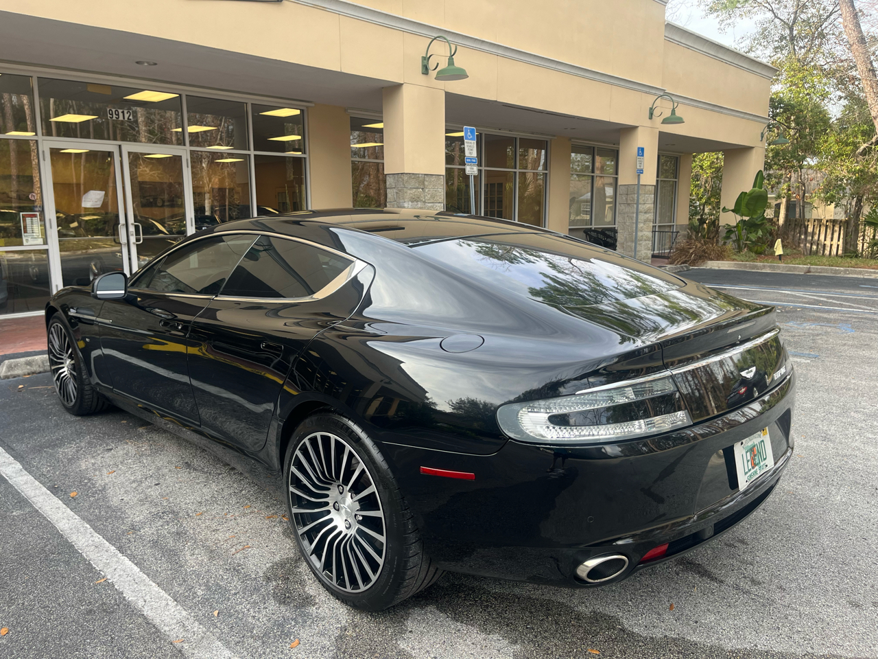 Aston Martin Rapide 4dr Sdn Auto 2012