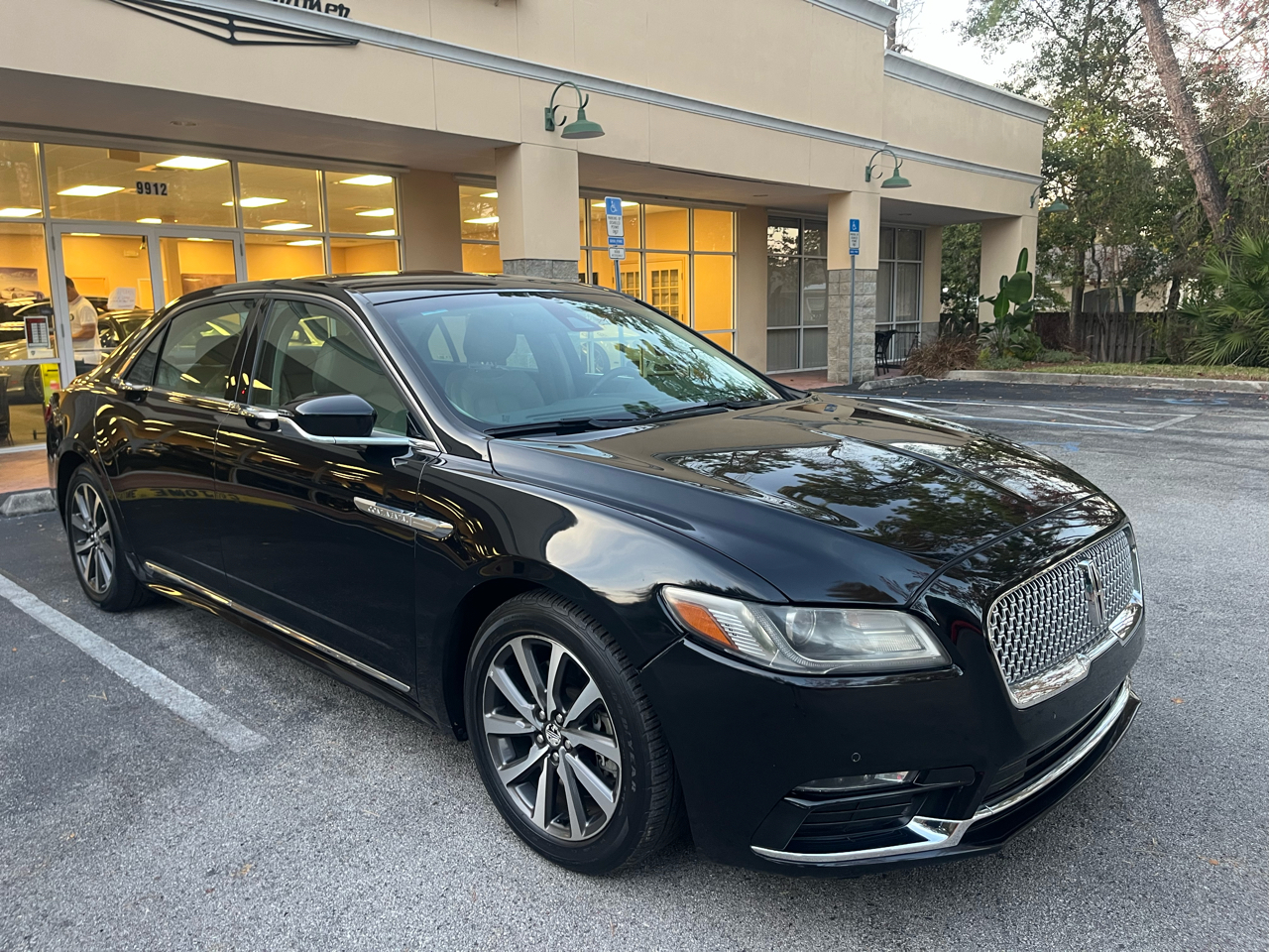 Lincoln Continental Standard FWD 2019