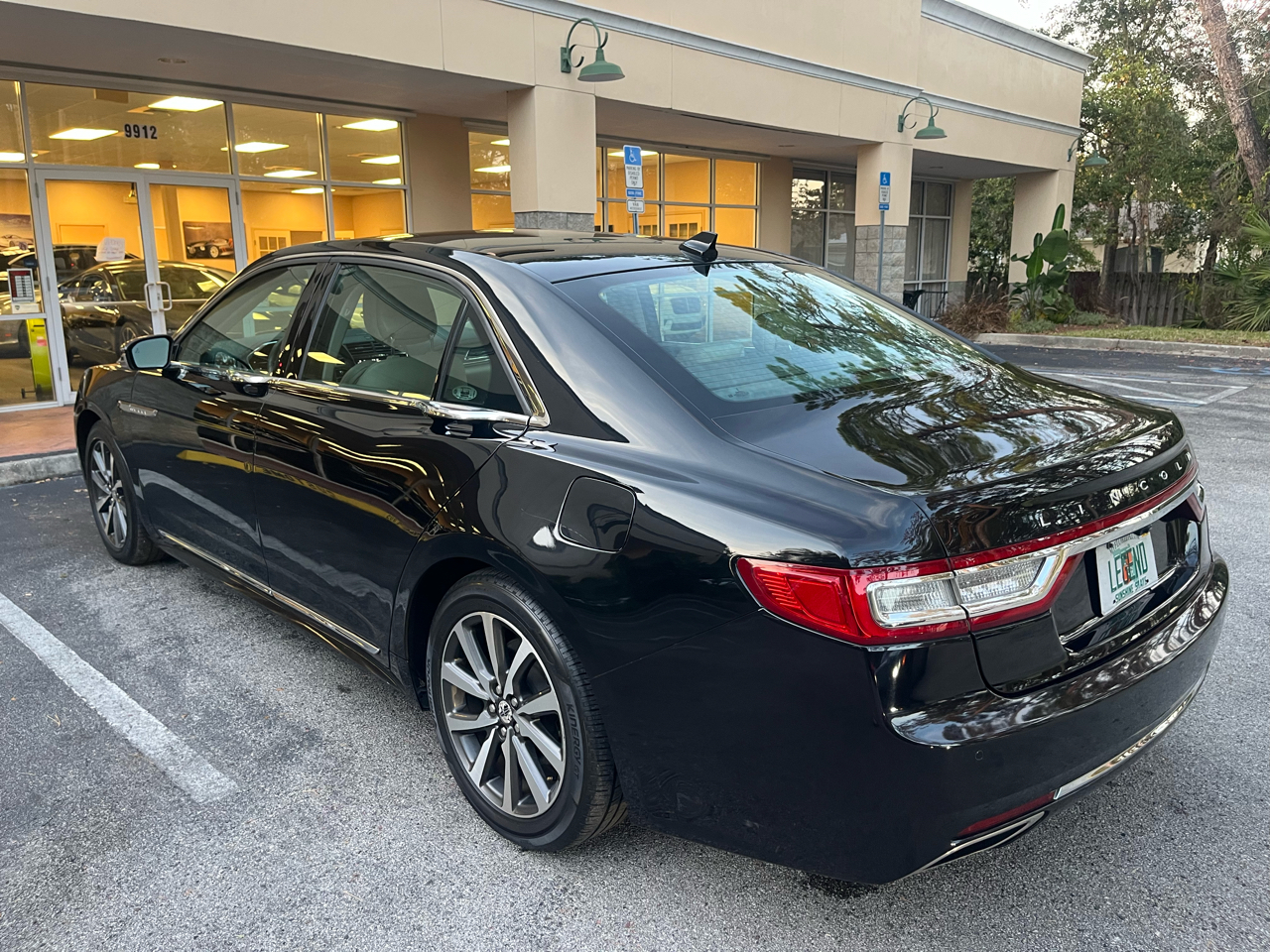 Lincoln Continental Standard FWD 2019