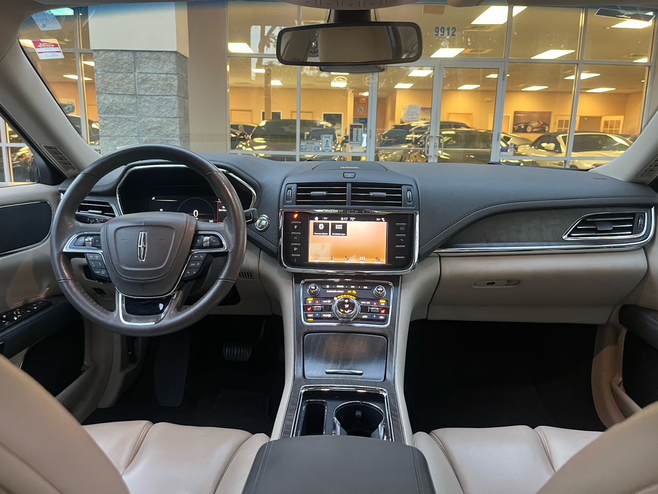 Lincoln Continental Standard FWD 2019