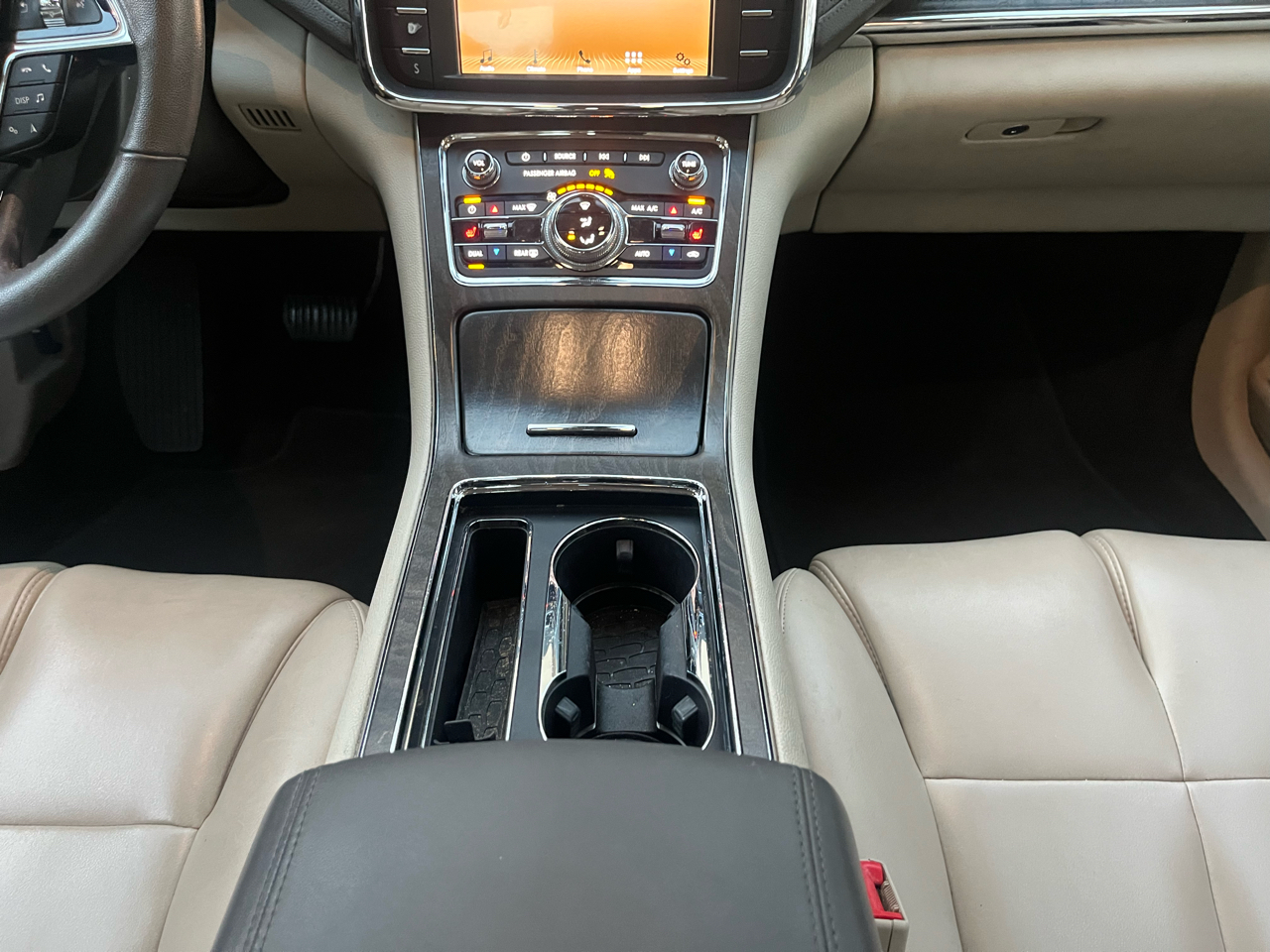 Lincoln Continental Standard FWD 2019