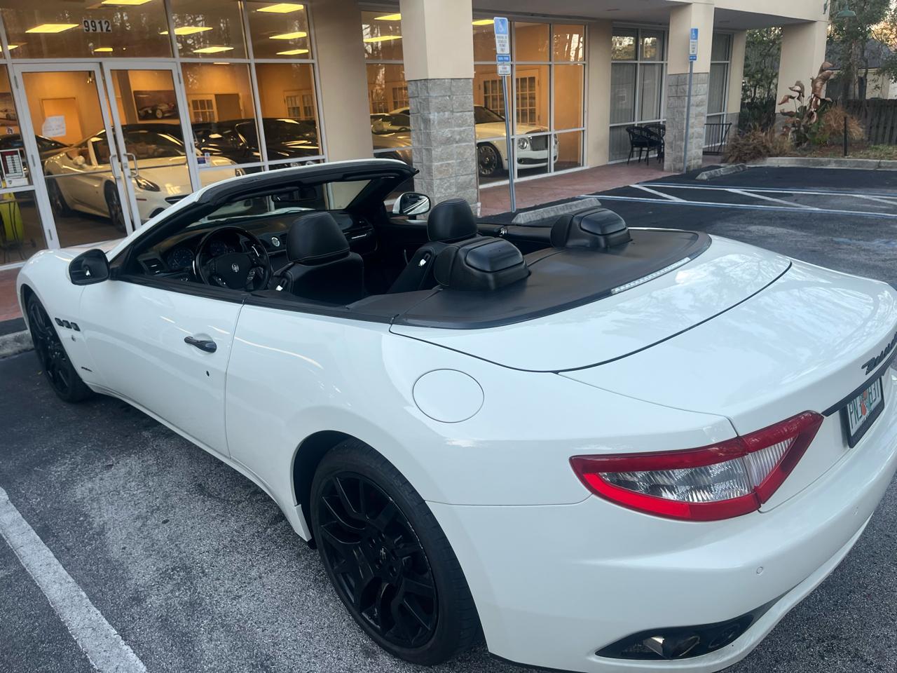 Maserati GranTurismo Convertible 4.7L 2017