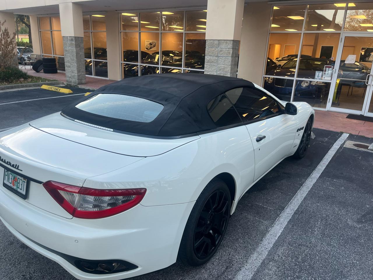 Maserati GranTurismo Convertible 4.7L 2017