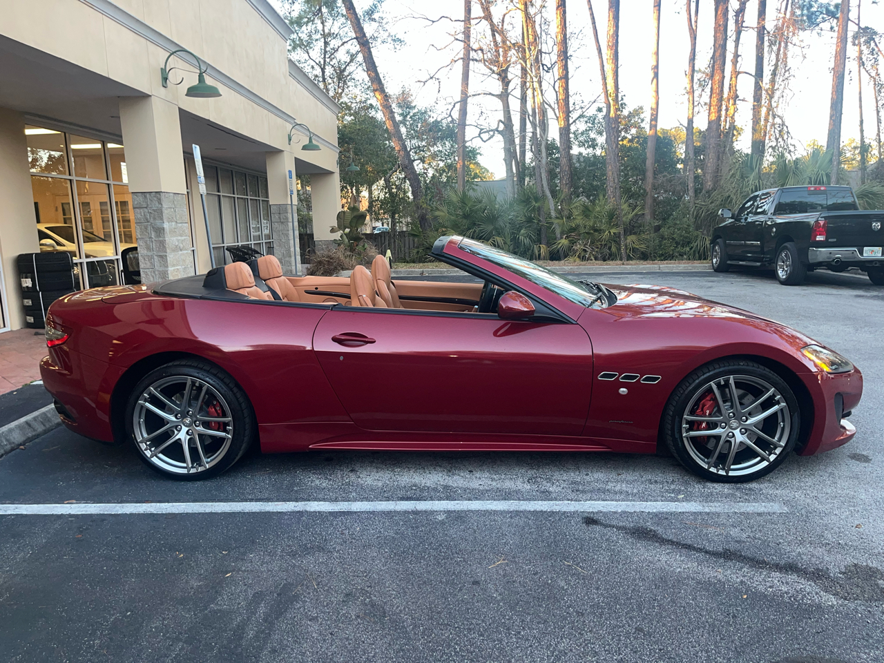 Maserati GranTurismo Convertible 2dr Conv GranTurismo Sport 2015