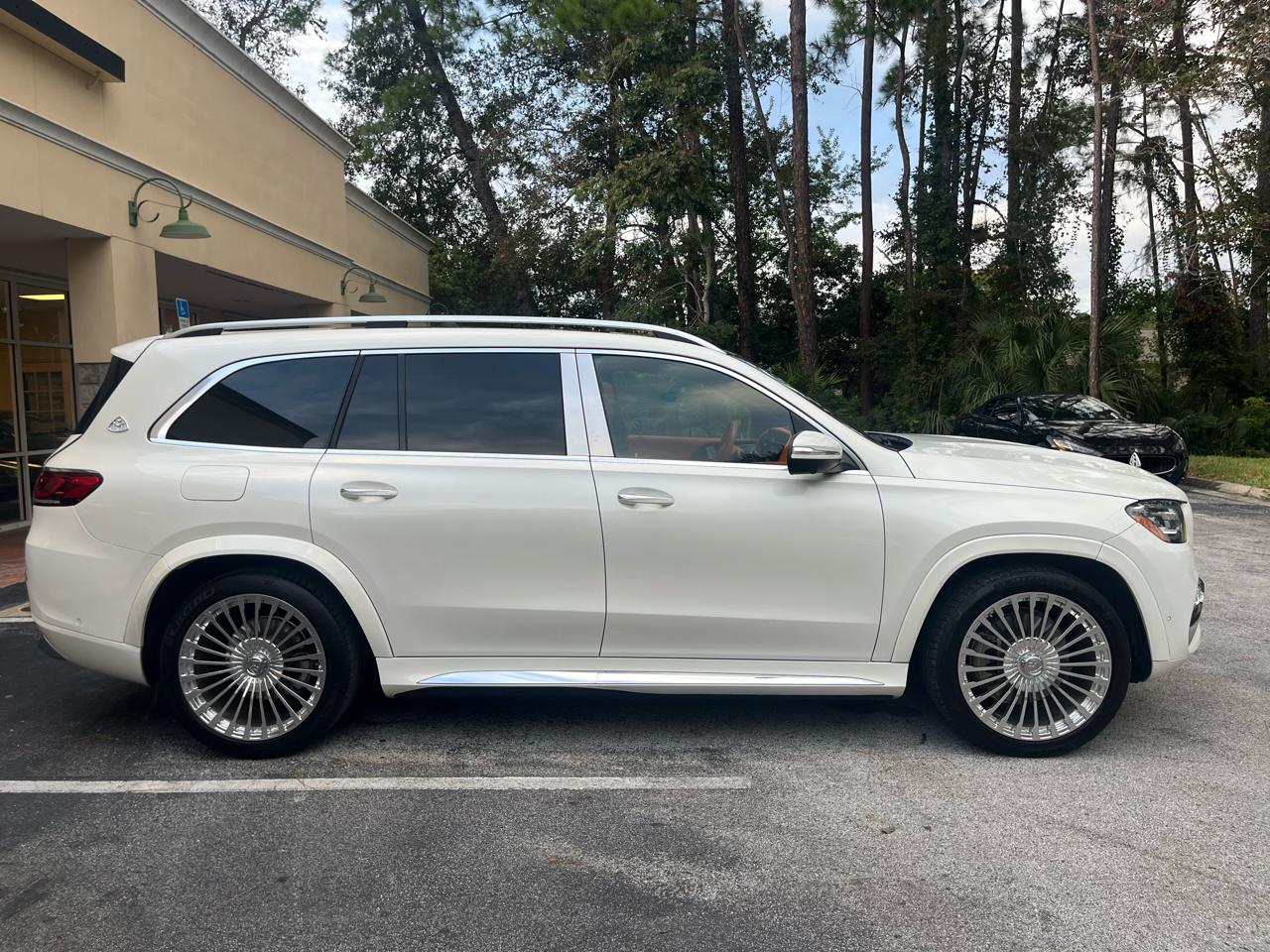 Mercedes-Benz GLS  2021