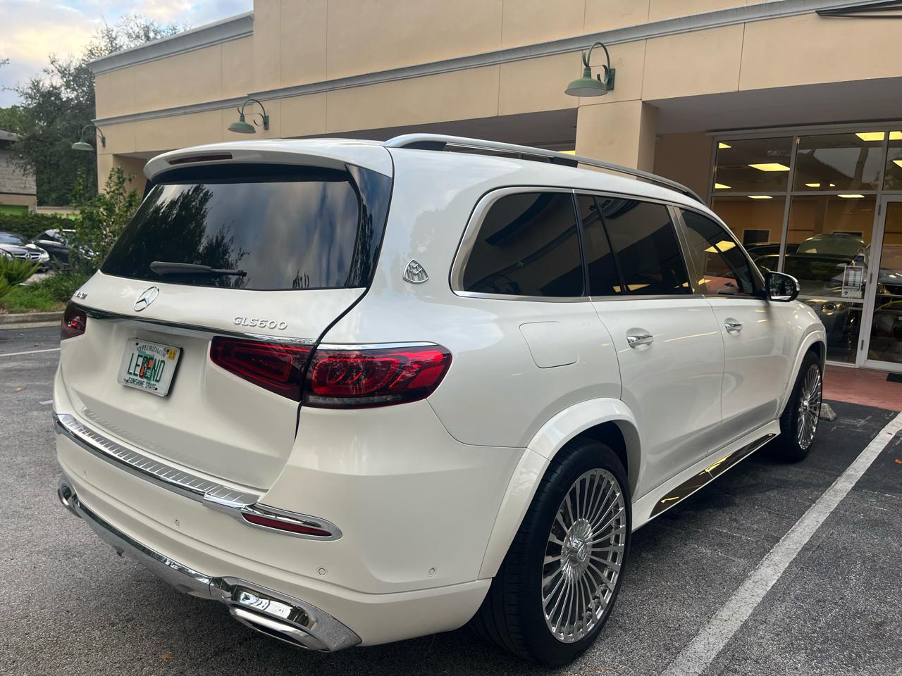 Mercedes-Benz GLS  2021