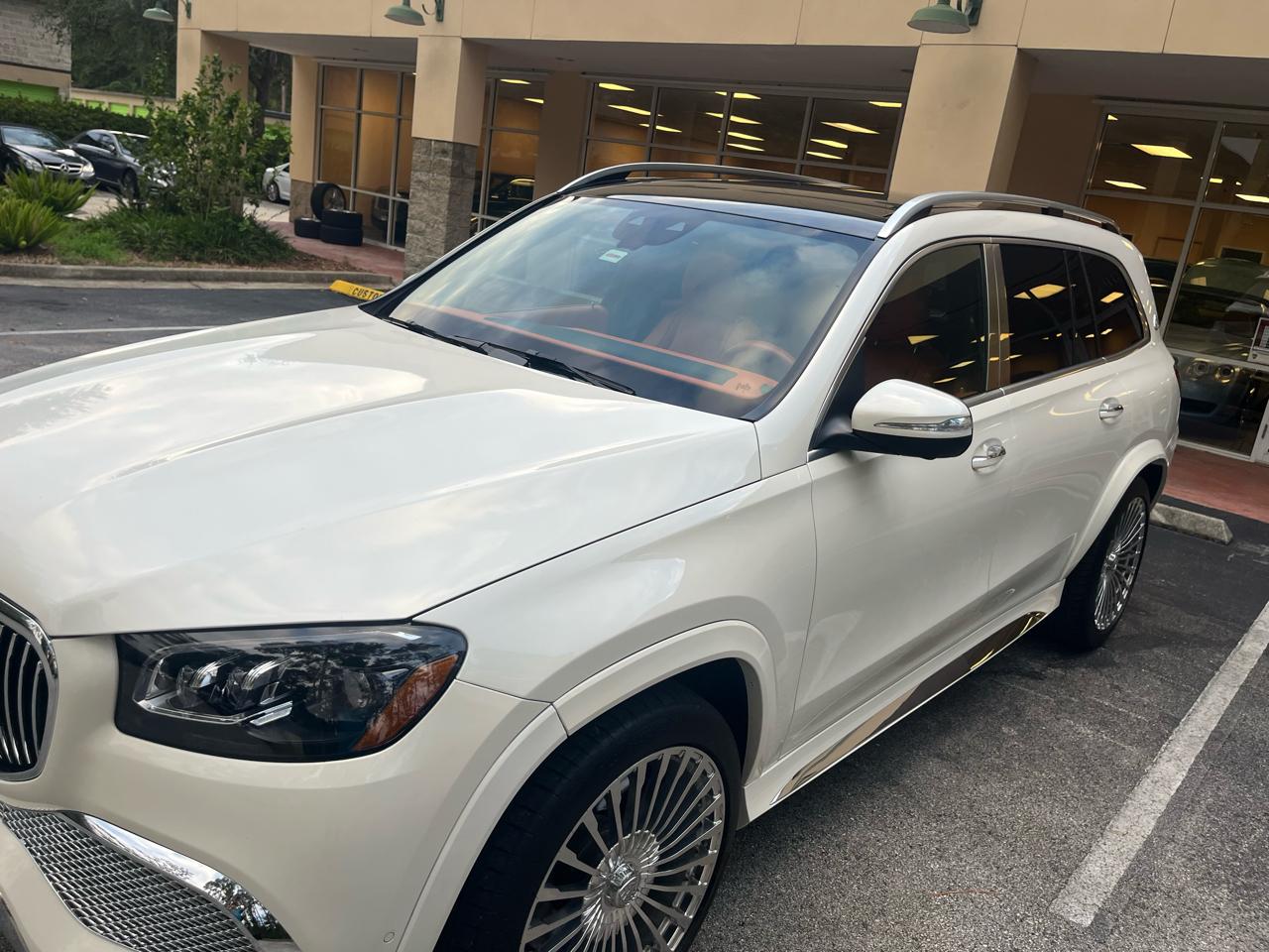 Mercedes-Benz GLS  2021