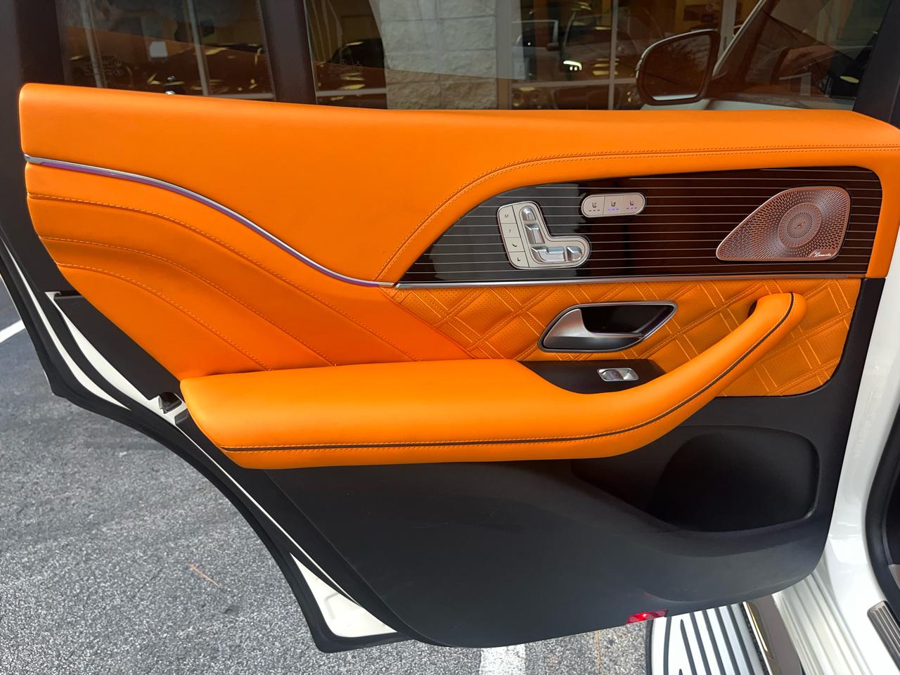 Mercedes-Benz GLS  2021