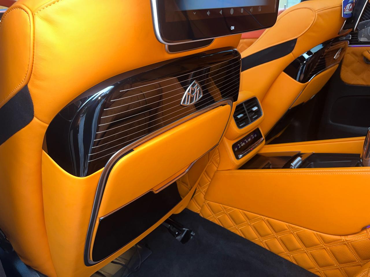 Mercedes-Benz GLS  2021