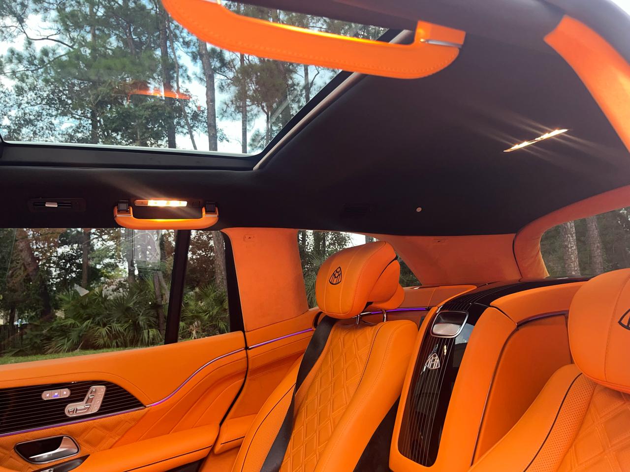 Mercedes-Benz GLS  2021