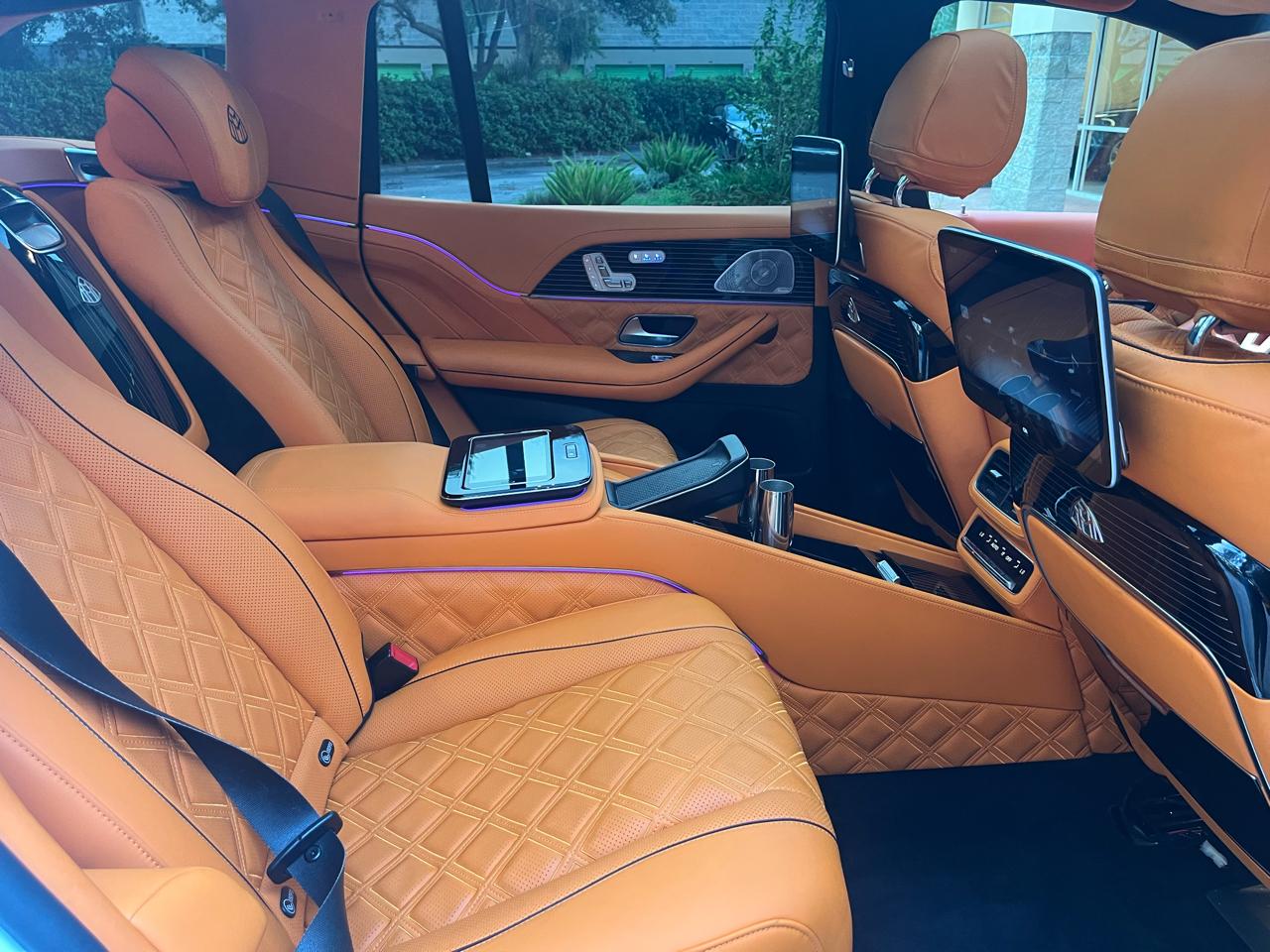 Mercedes-Benz GLS  2021