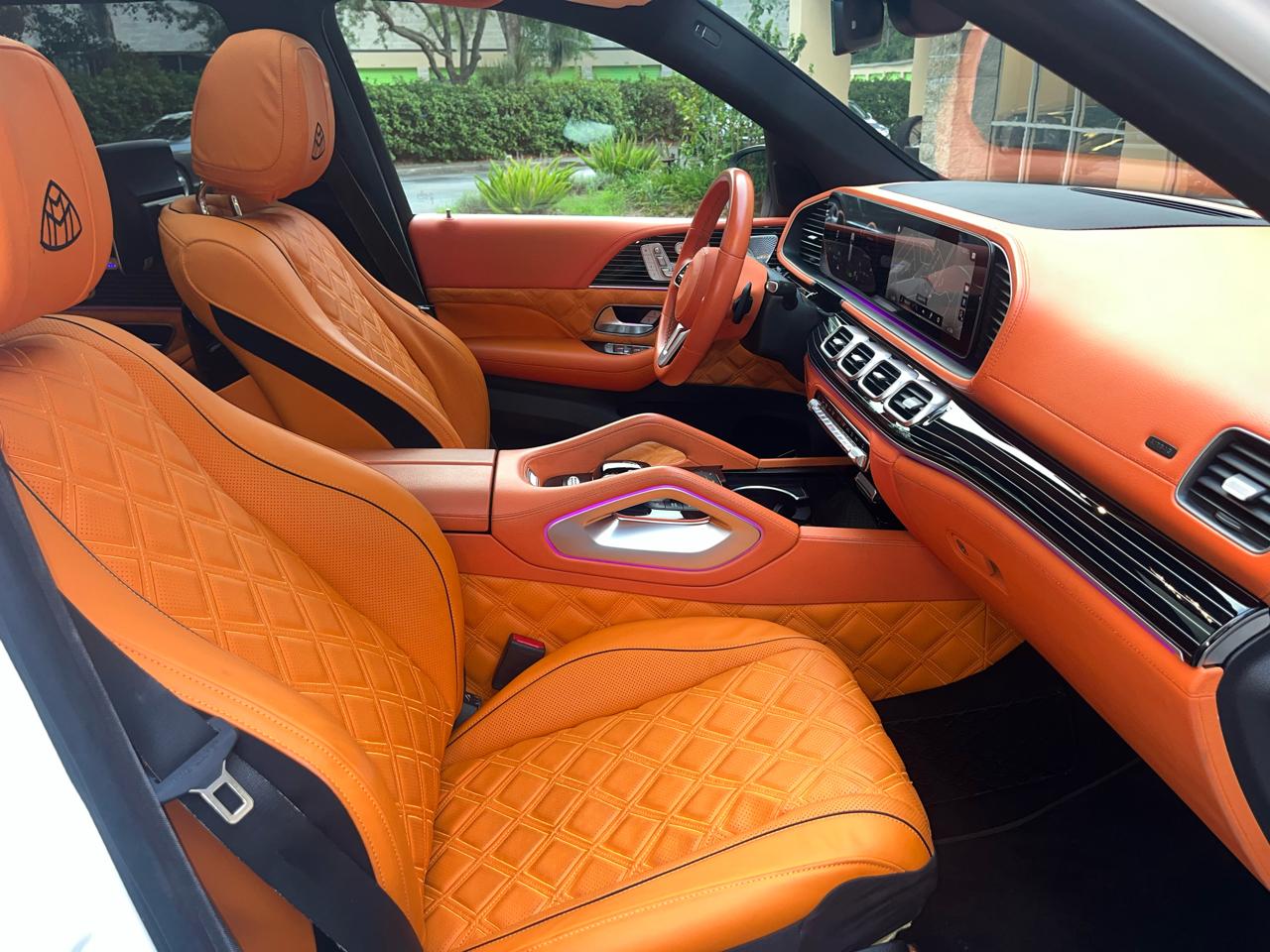 Mercedes-Benz GLS  2021