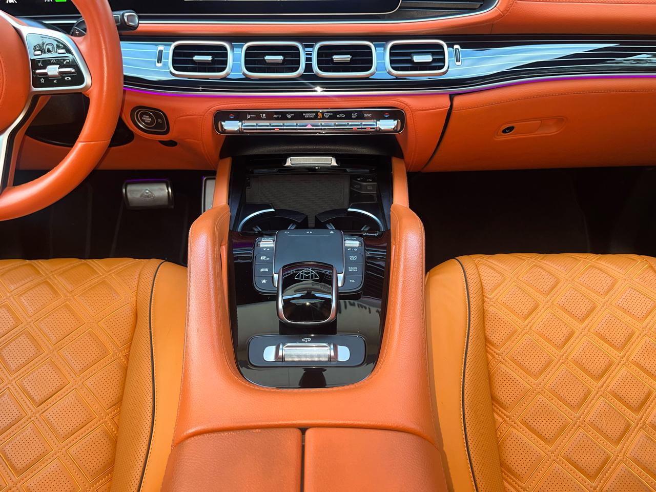 Mercedes-Benz GLS  2021