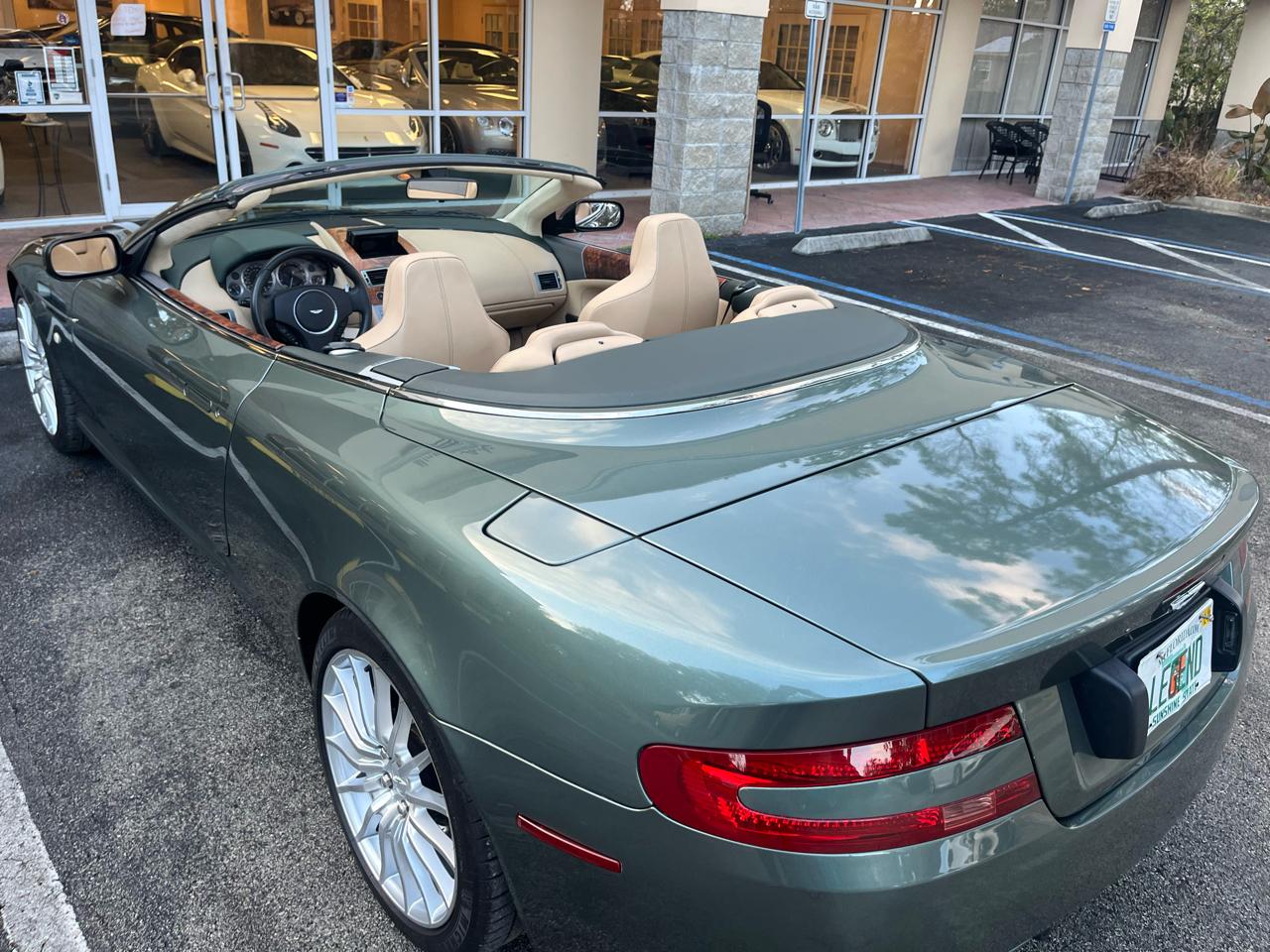 Aston Martin DB9 2dr Volante Auto 2006