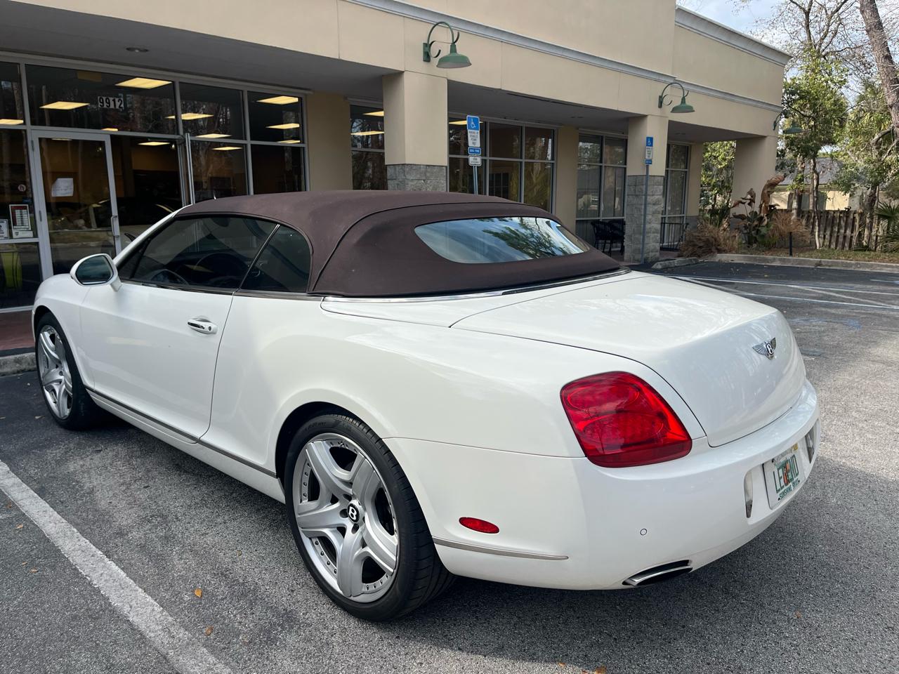 Bentley Continental GT 2dr Conv 2011