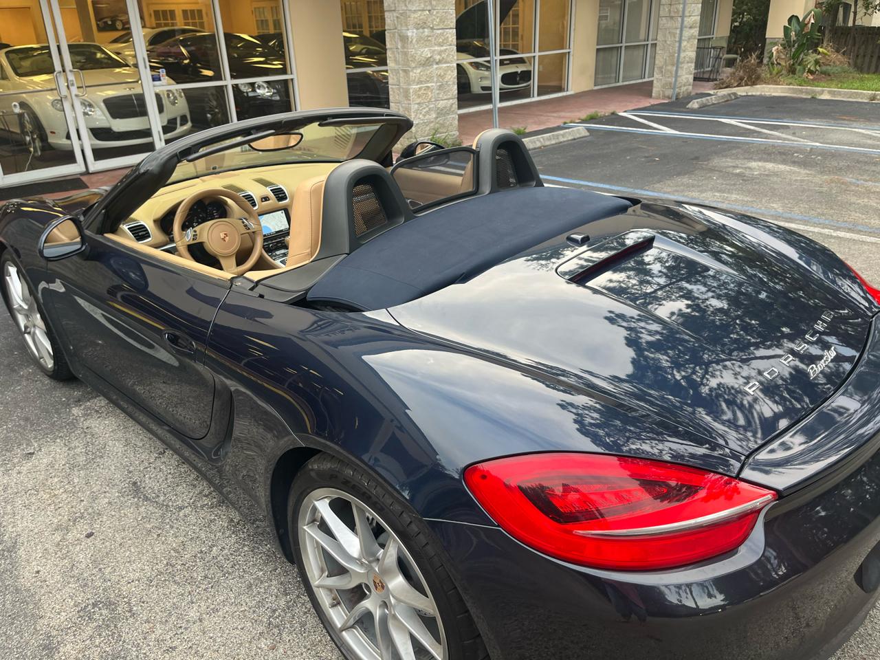 Porsche Boxster 2dr Roadster 2013