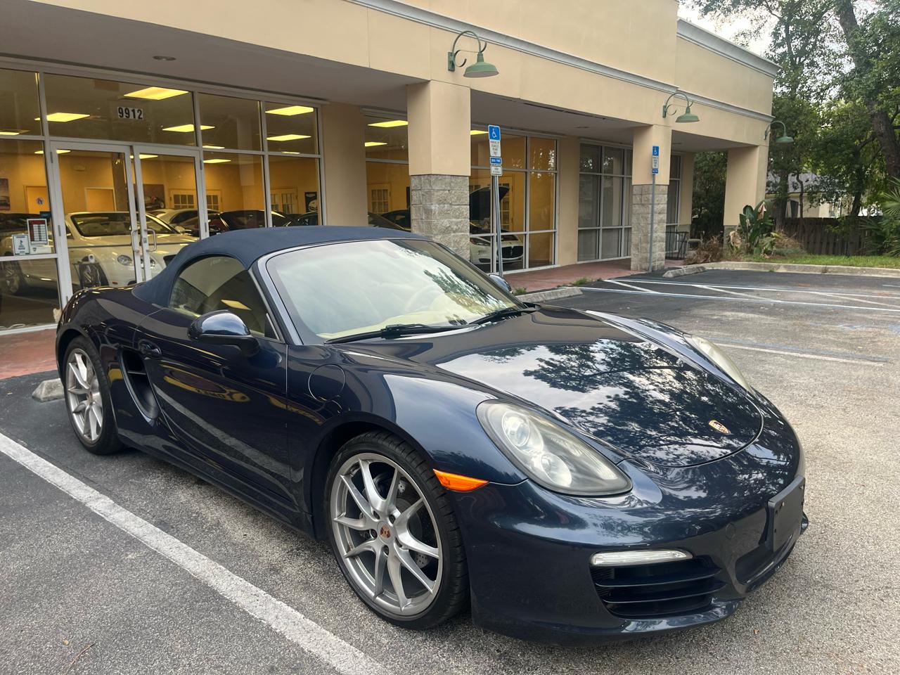 Porsche Boxster 2dr Roadster 2013
