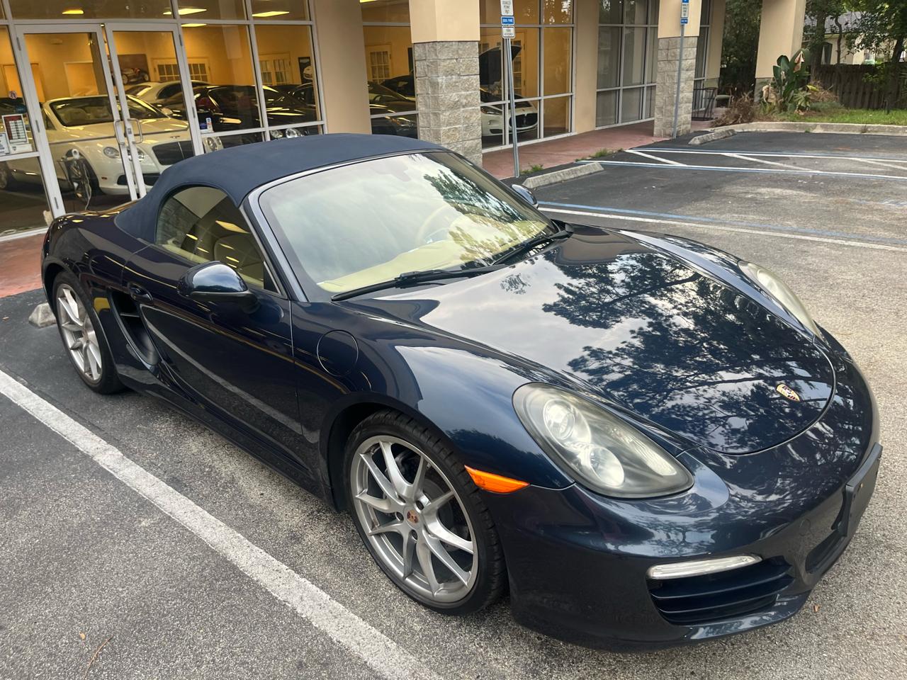 Porsche Boxster 2dr Roadster 2013