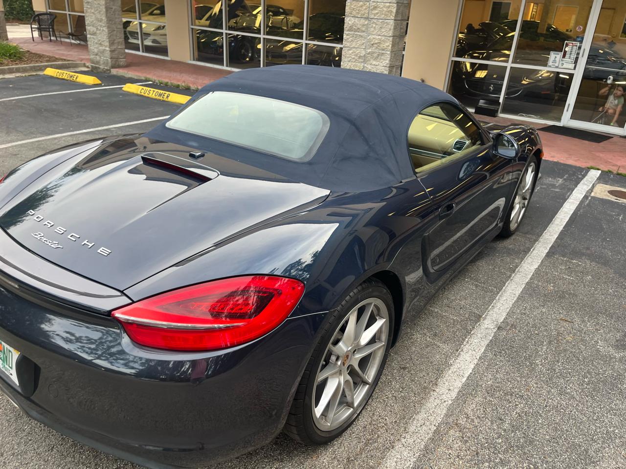 Porsche Boxster 2dr Roadster 2013
