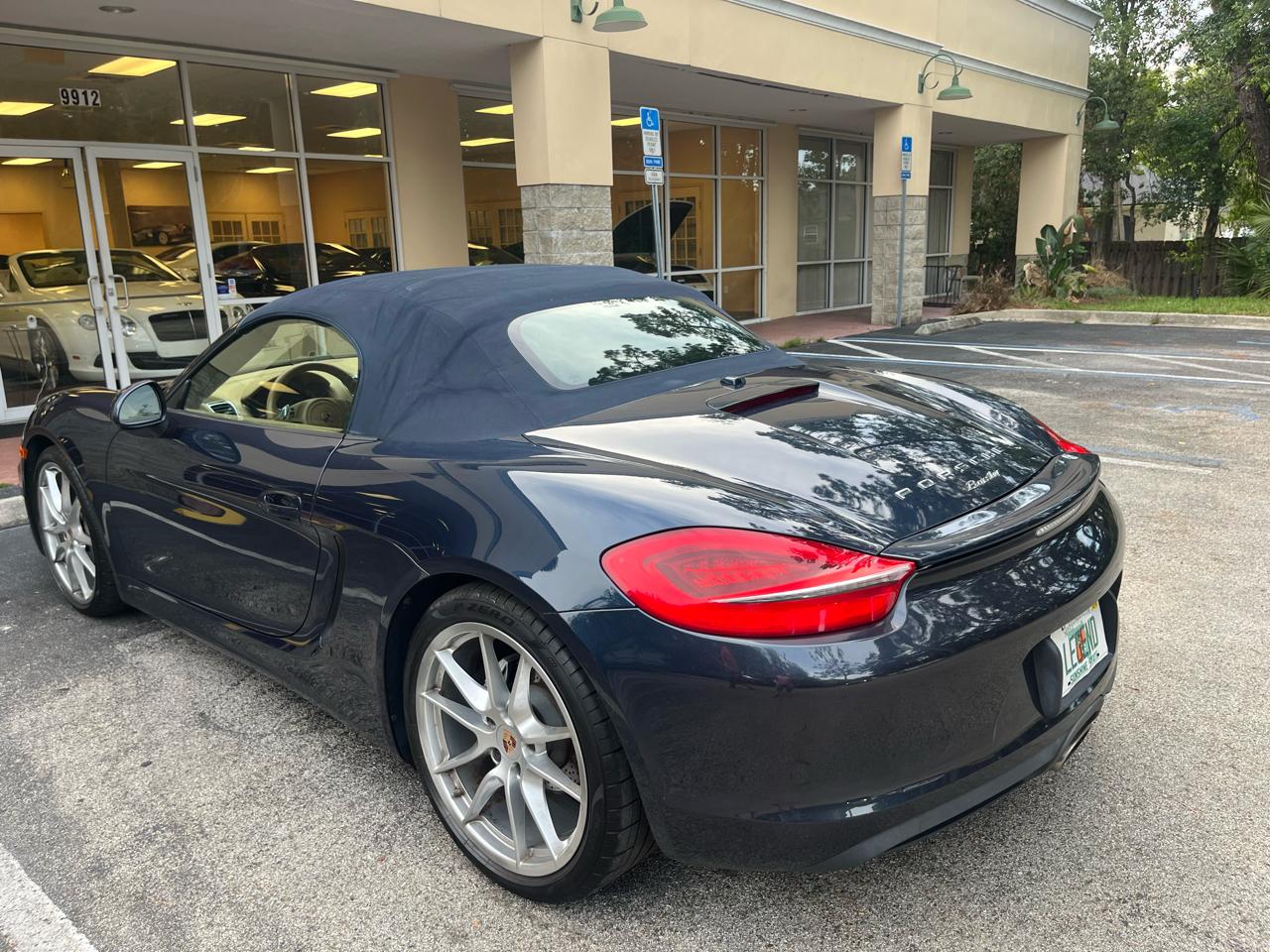 Porsche Boxster 2dr Roadster 2013