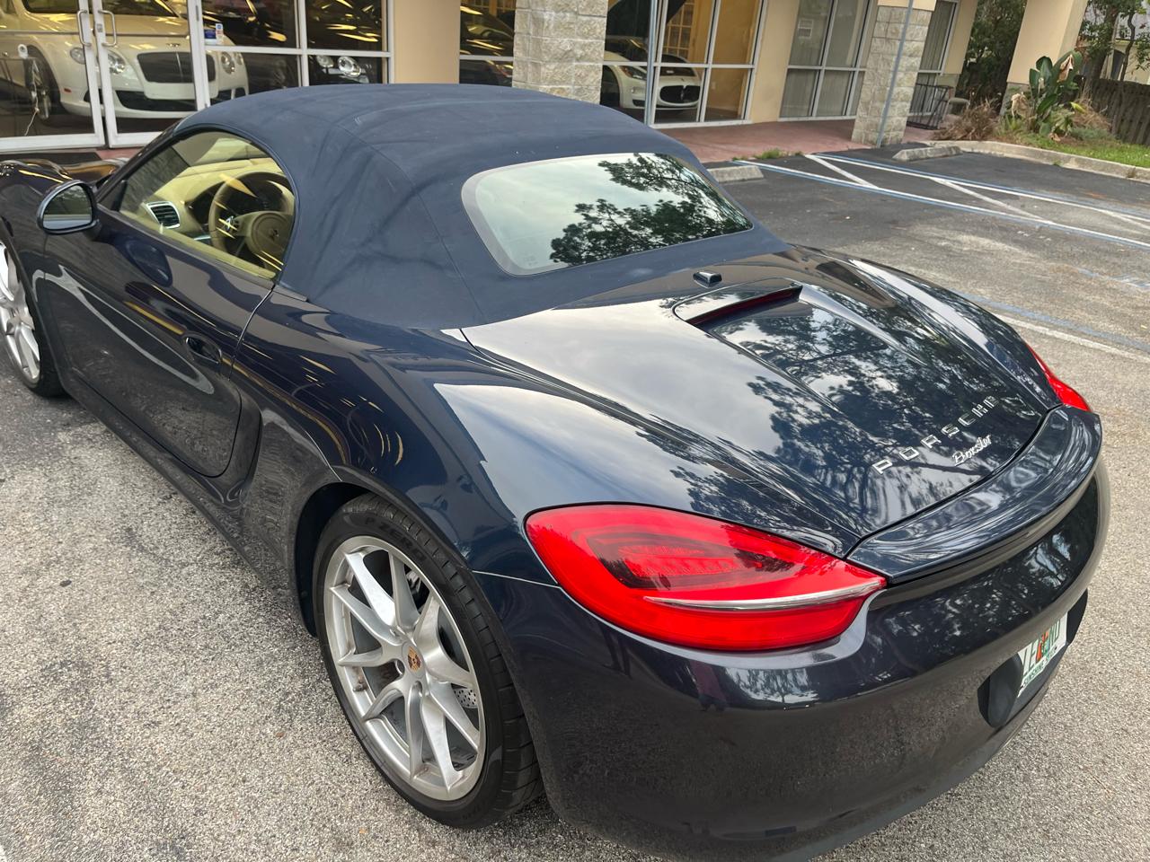 Porsche Boxster 2dr Roadster 2013