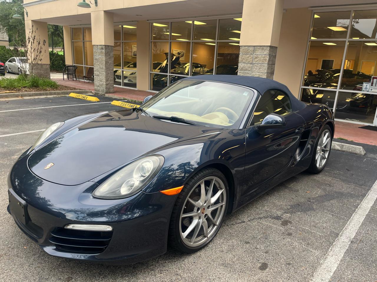 Porsche Boxster 2dr Roadster 2013