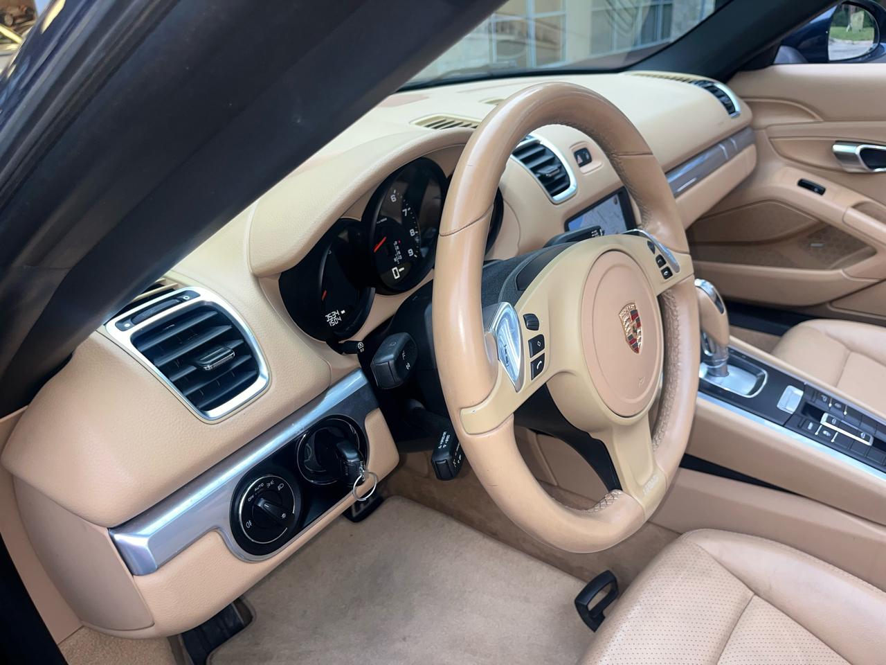 Porsche Boxster 2dr Roadster 2013