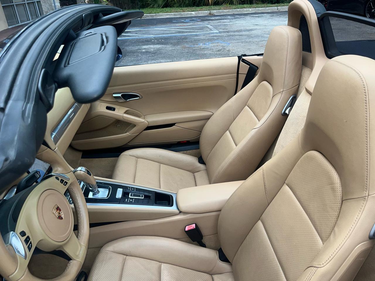 Porsche Boxster 2dr Roadster 2013