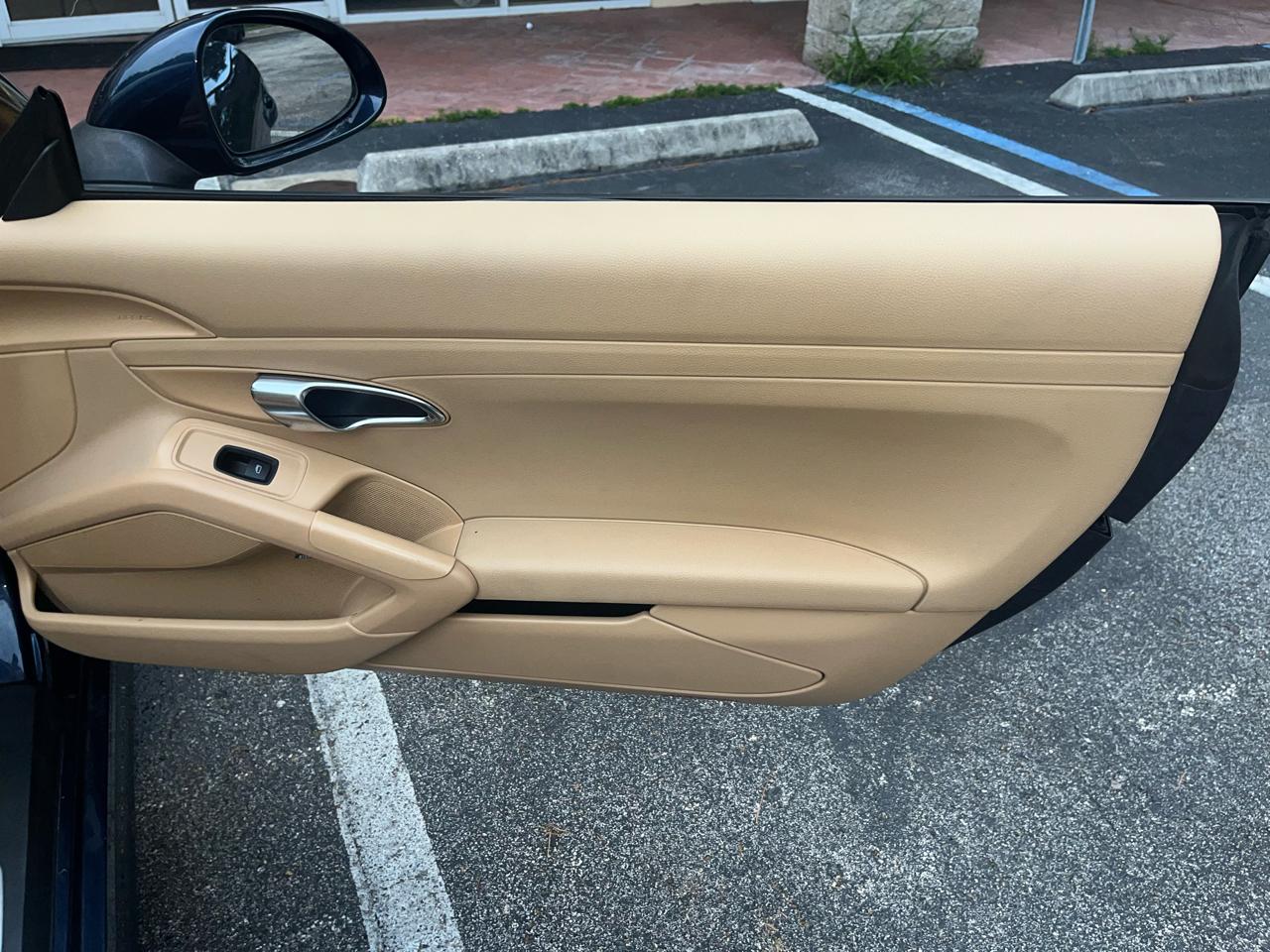 Porsche Boxster 2dr Roadster 2013