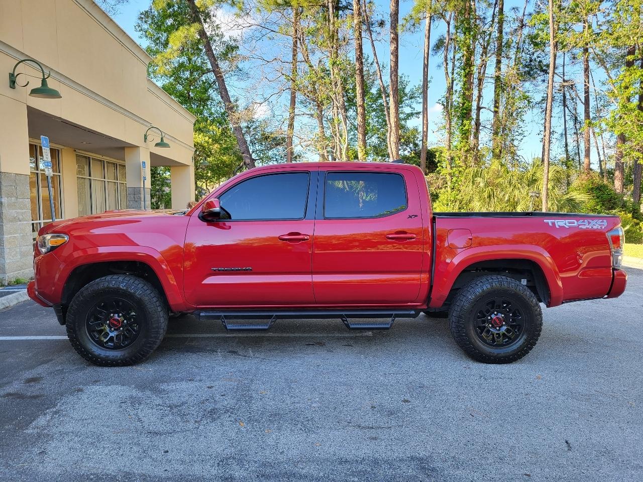 Toyota Tacoma 4WD TRD Off Road Double Cab 5' Bed V6 MT (Natl) 2022