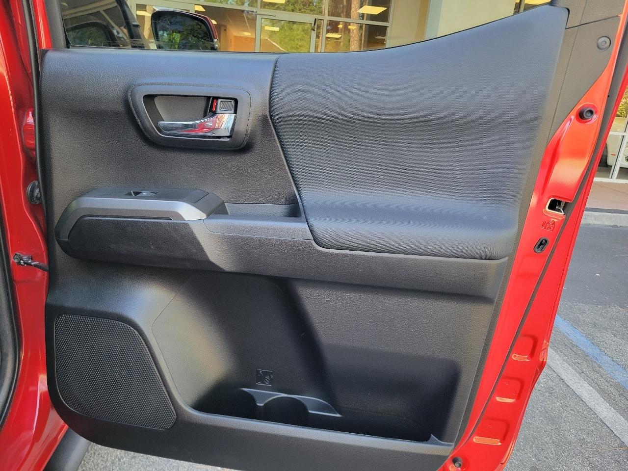 Toyota Tacoma 4WD TRD Off Road Double Cab 5' Bed V6 MT (Natl) 2022