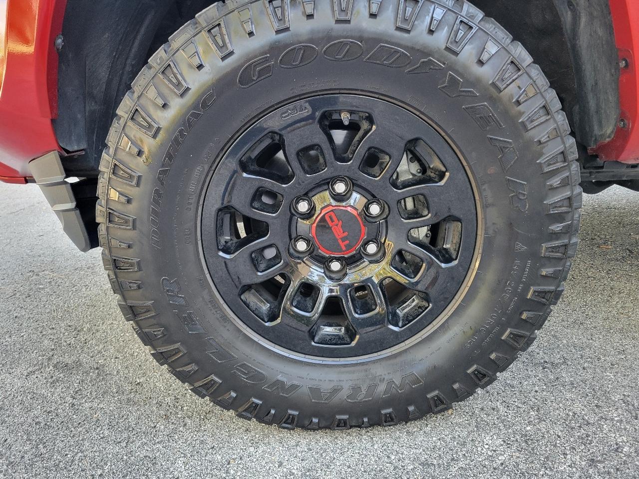 Toyota Tacoma 4WD TRD Off Road Double Cab 5' Bed V6 MT (Natl) 2022